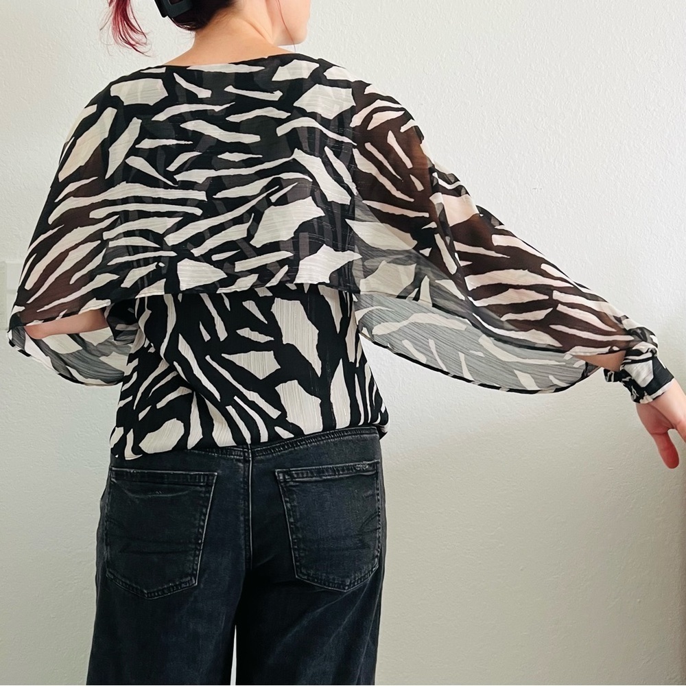 DKNY Black and White Print Blouse - Picture 6 of 6